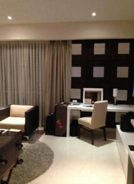 โรงแรมเดอะวีตเบเกอร์ ลากอส ภายนอก รูปภาพ